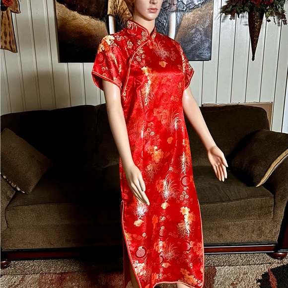 Kaiyu • Chinese Dress • X-Large • Red/ Gold • Floral Design - Picture 9 of 12